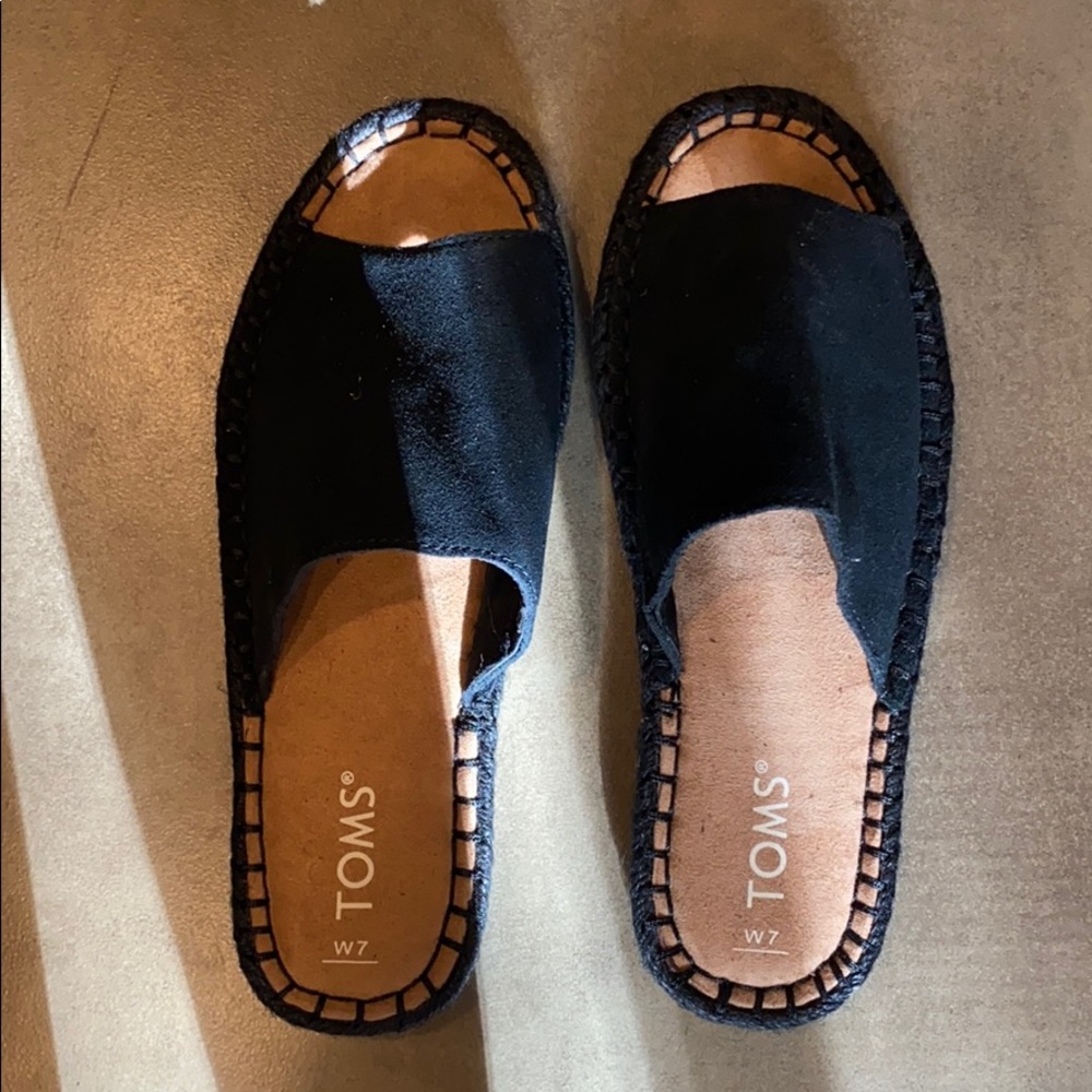 Toms Suede slides.